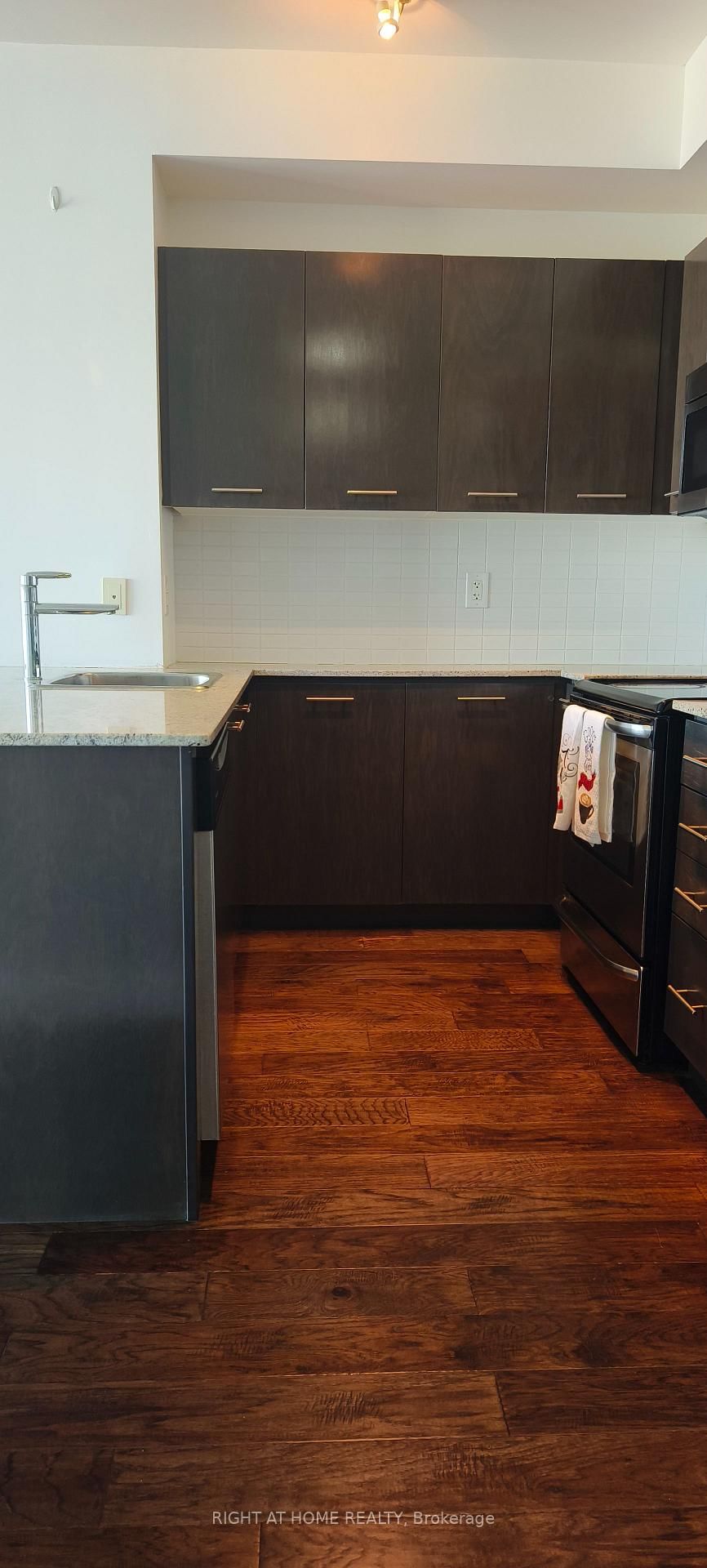 360 Square One Drive, Unit 912 - Photo 8