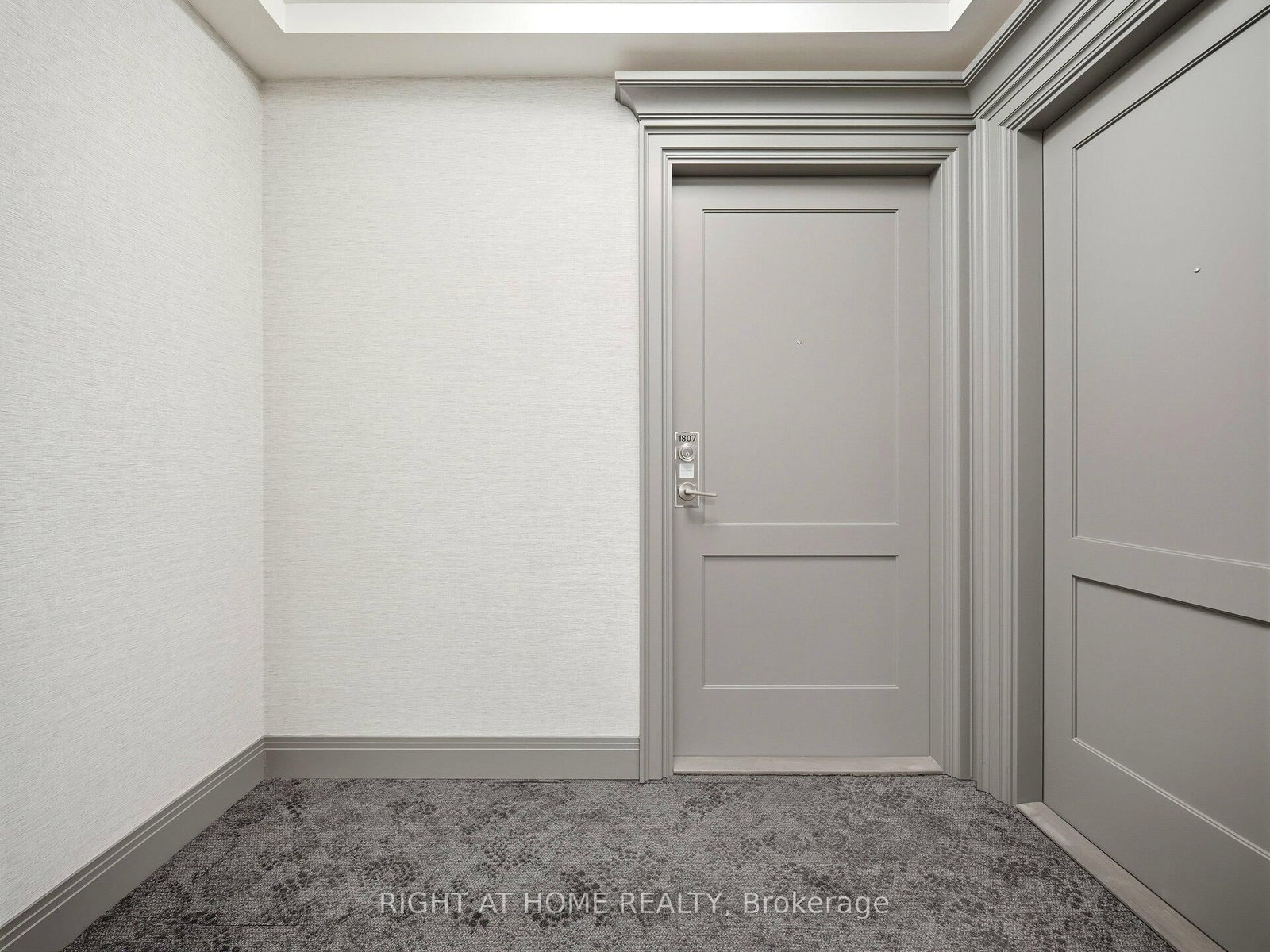 30 Elm Drive W, Unit 1807 - Photo 8