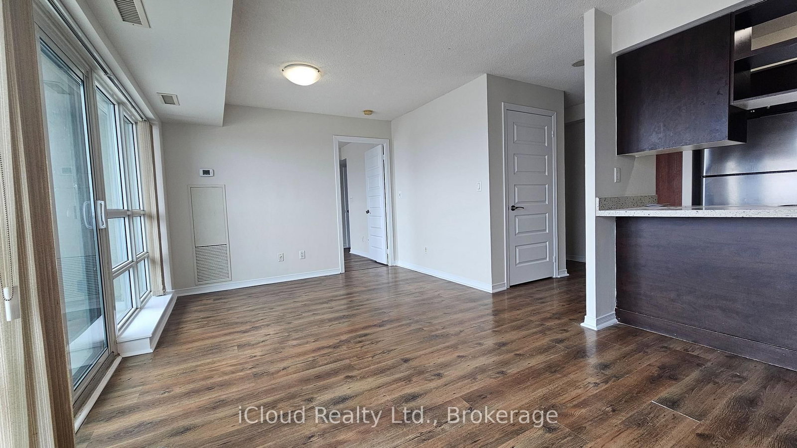 215 Queen Street E, Unit 2001 - Photo 22