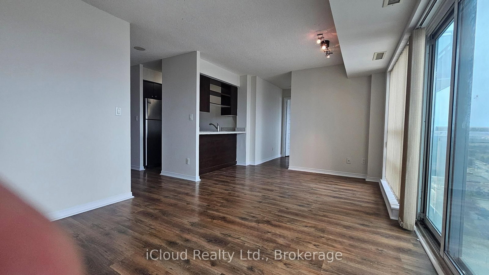215 Queen Street E, Unit 2001 - Photo 24