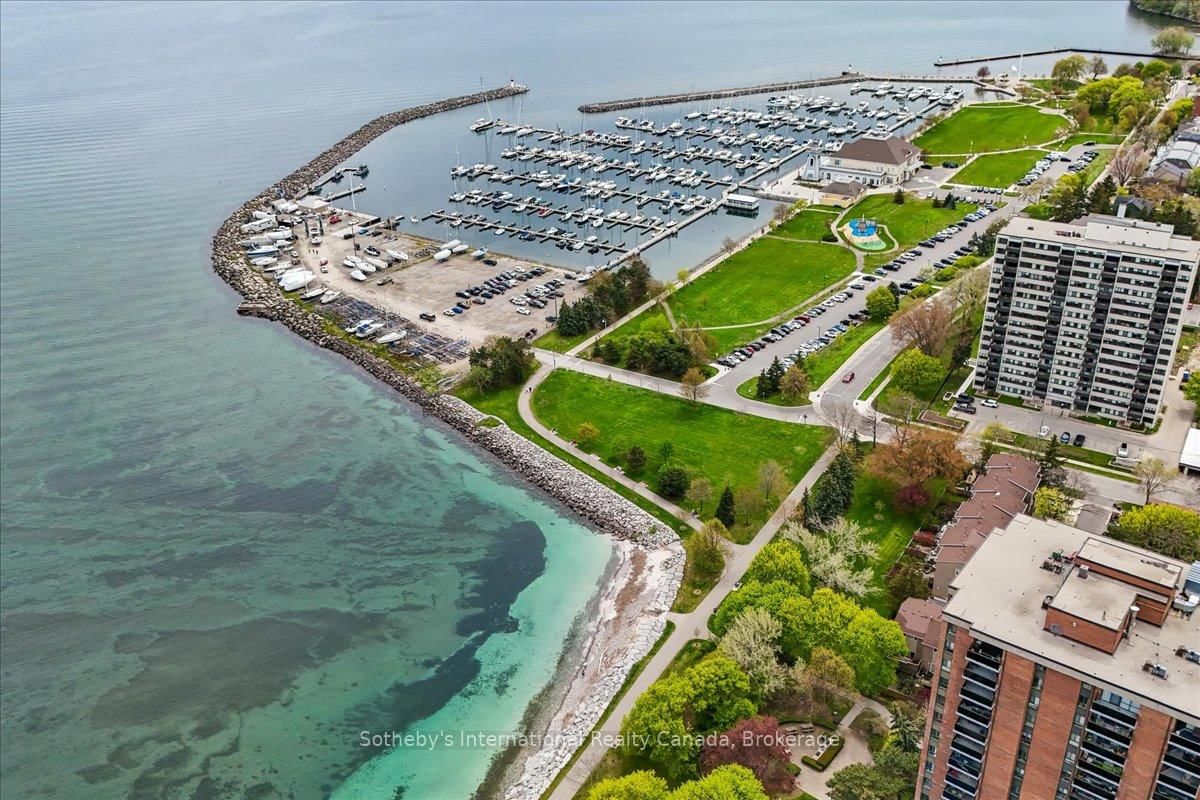 2170 Marine Drive • #2104 • Oakville, ON photo 2