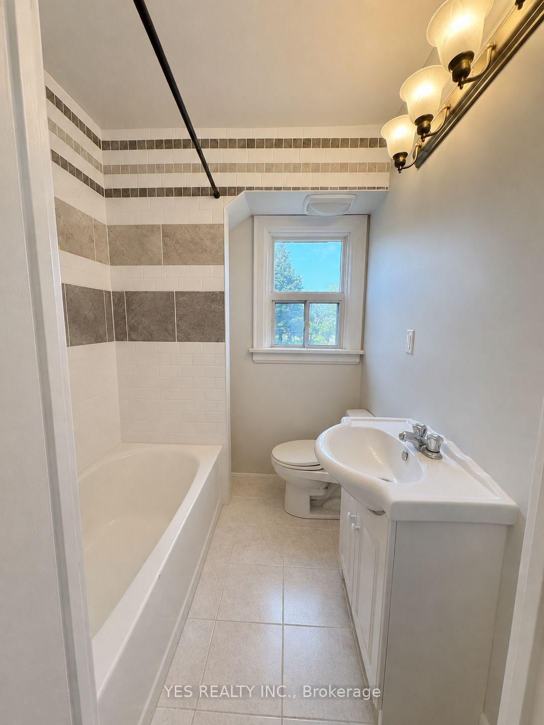 199 North Service Rd, Mississauga, view 11