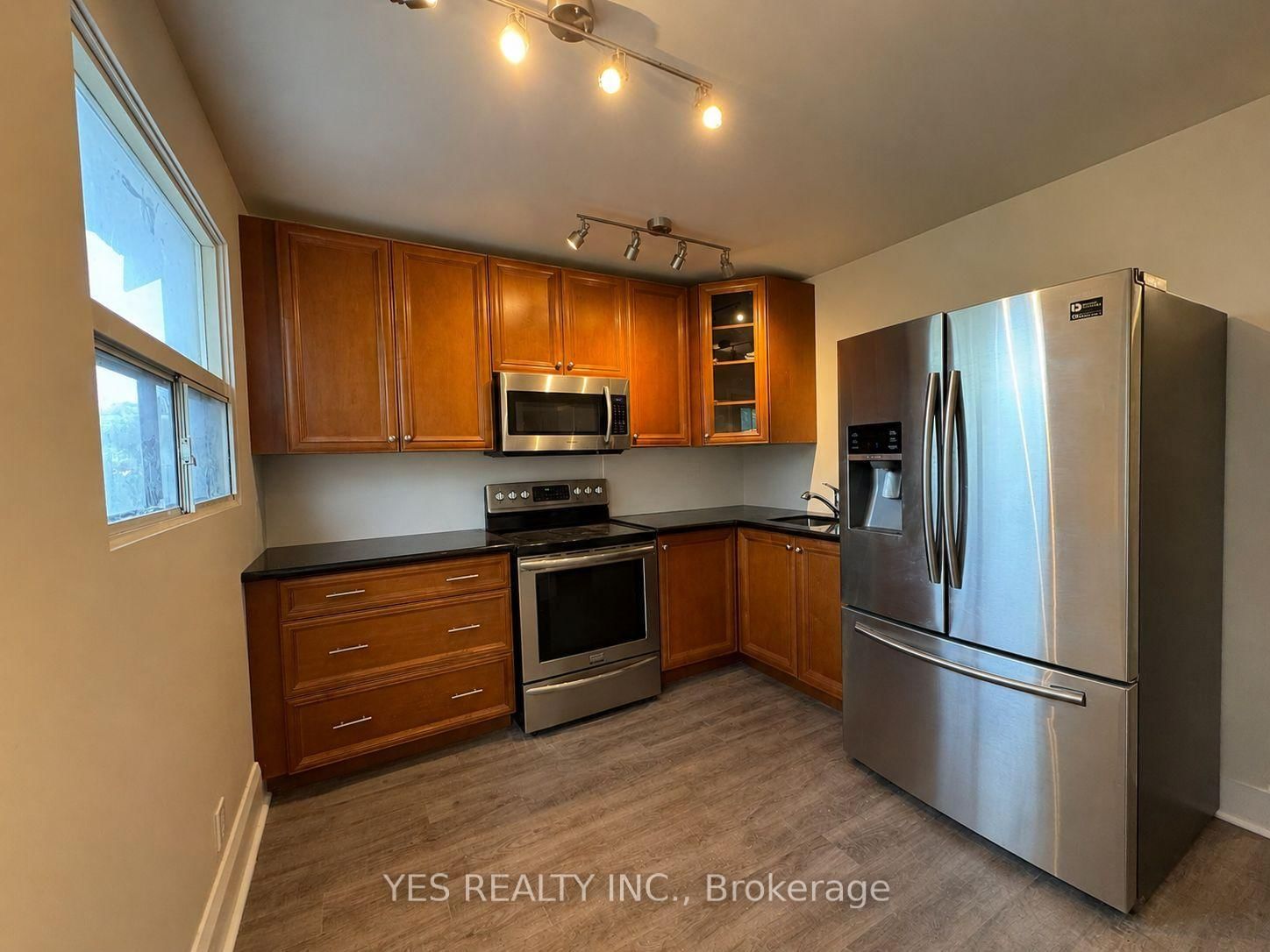 199 North Service Rd, Mississauga, view 25