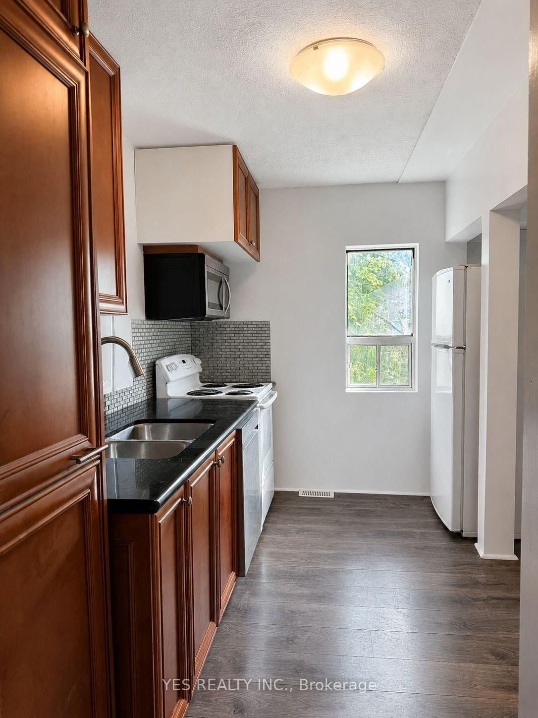 199 North Service Rd, Mississauga, view 4