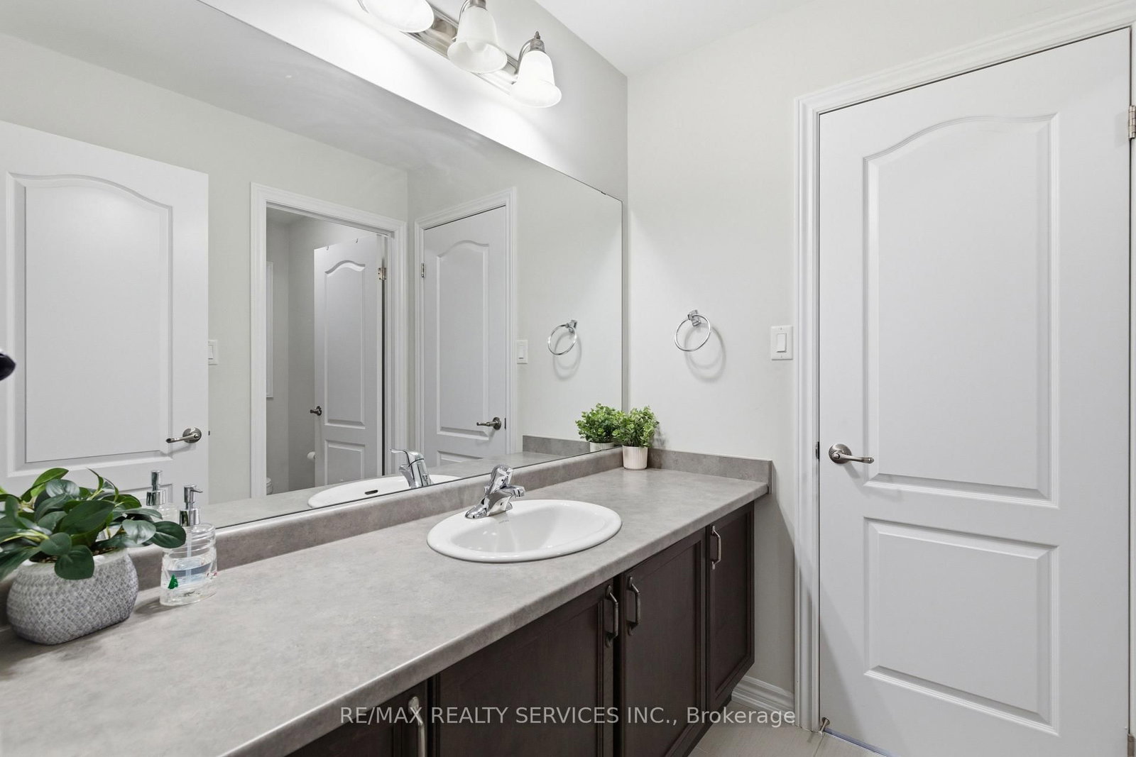 7 Caboose Street • Brampton, ON photo 42