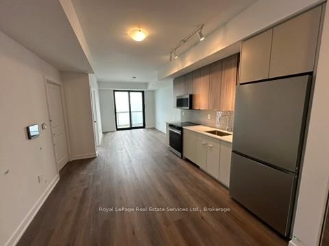 2075 Lakeshore Road, Unit 2105 - Photo 32