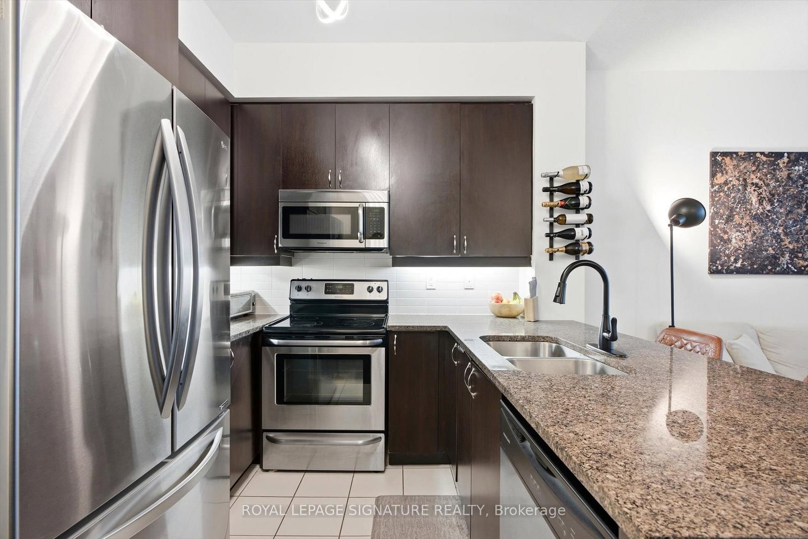 1185 The Queensway, Unit 527 - Photo 3