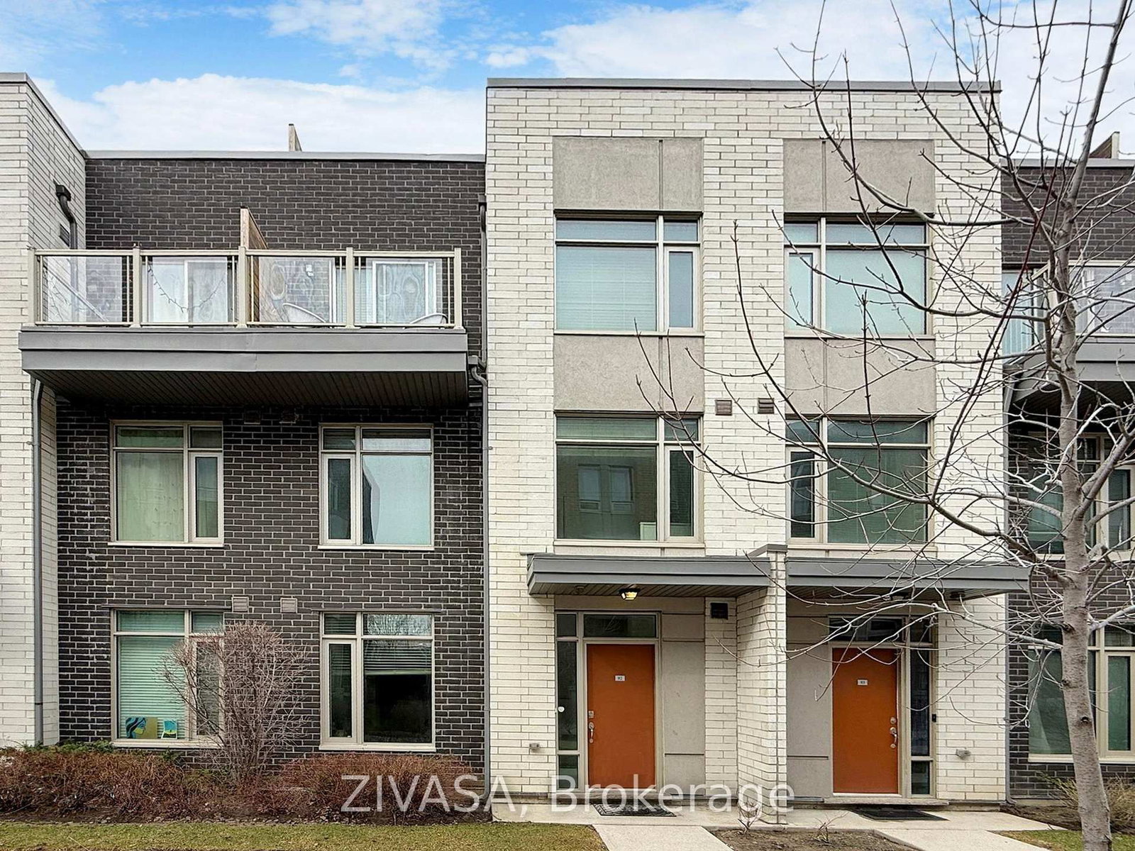 15 Applewood Lane, Unit 92 - Photo 2