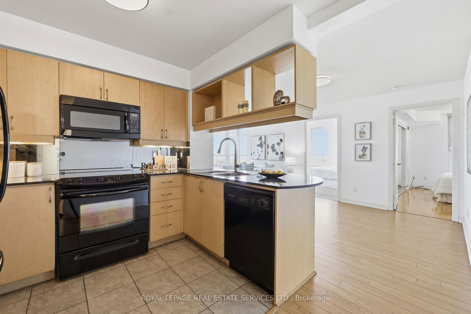 4090 Living Arts Drive • #808 • Mississauga, ON photo 10