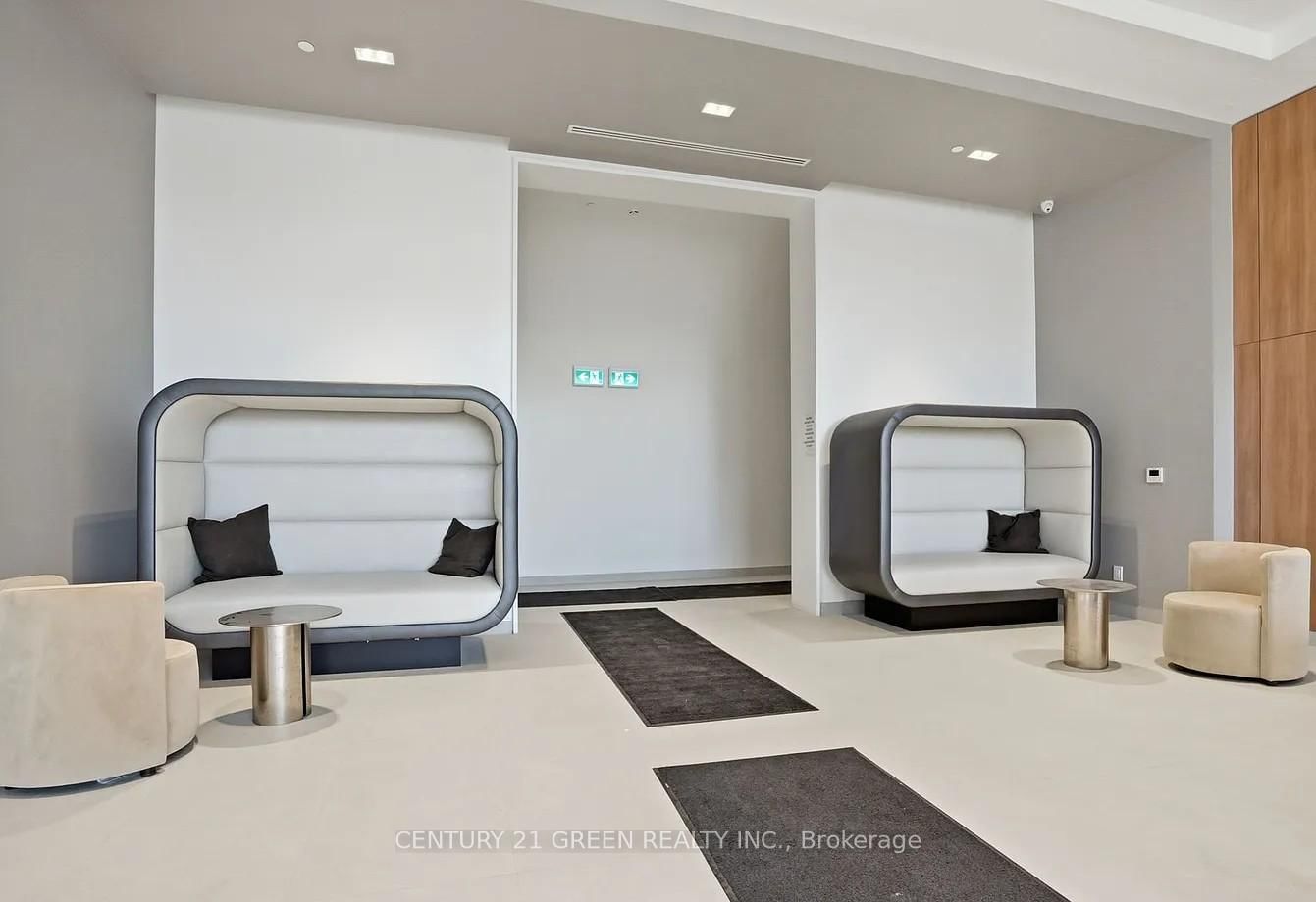 2075 Lakeshore Road, Unit #1011 - Photo 5