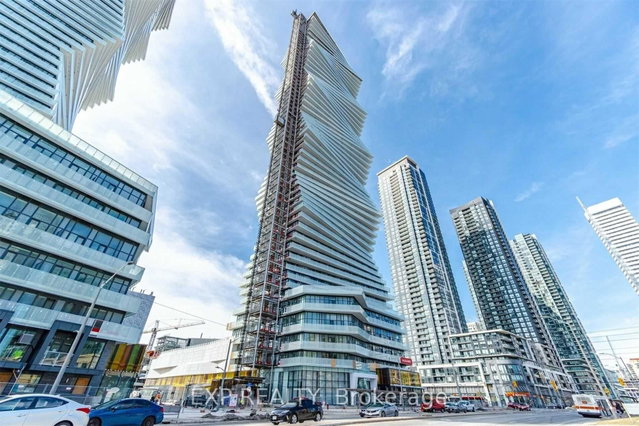 313 - 3900 Confederation Parkway