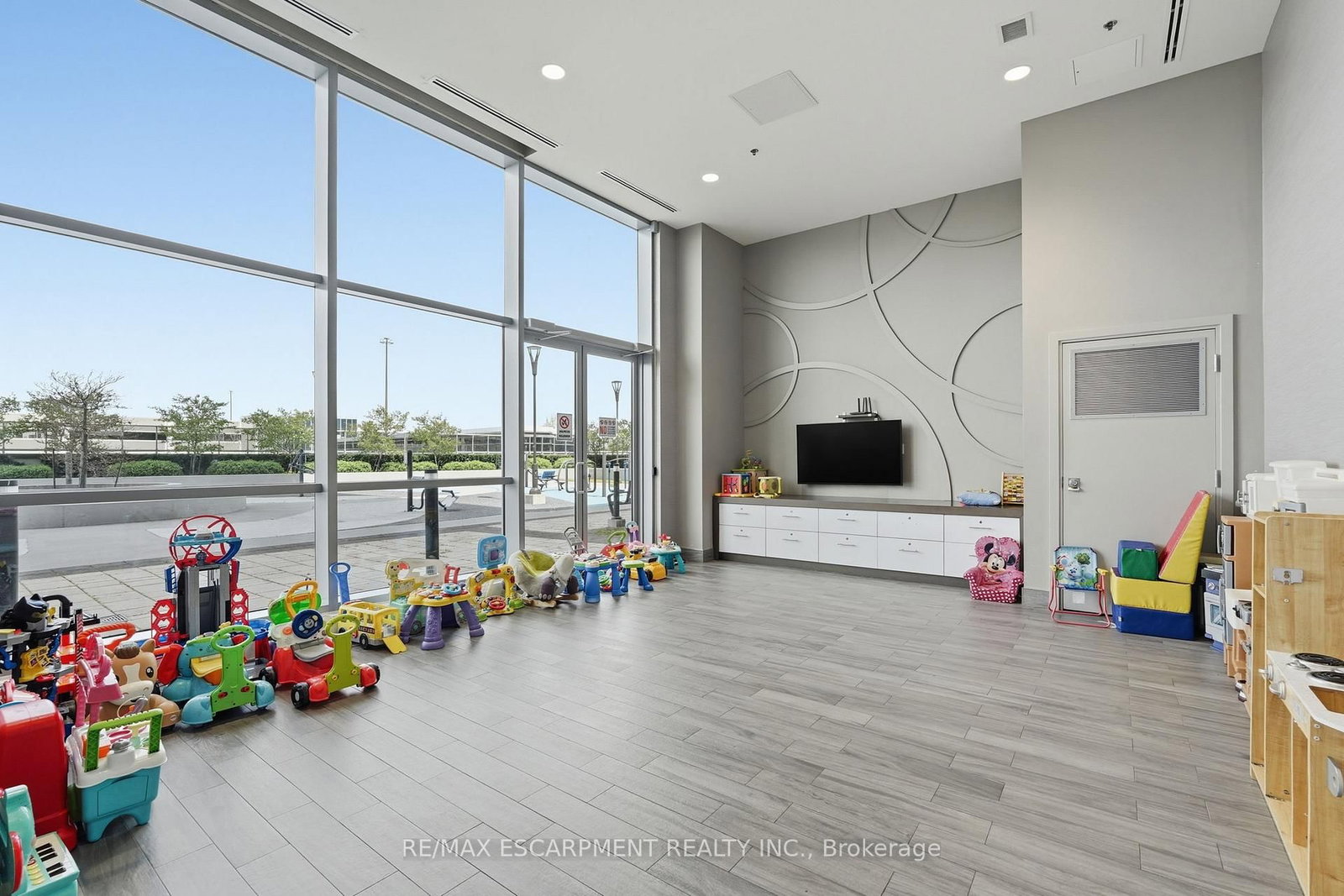 2087 Fairview Street, Unit 2002 - Photo 24