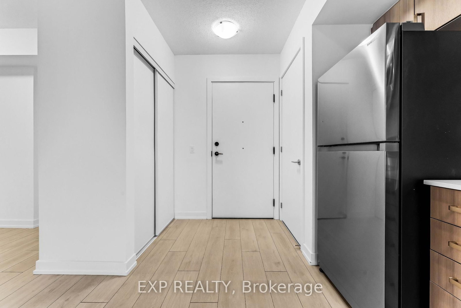 556 Marlee Avenue, Unit 221 - Photo 6