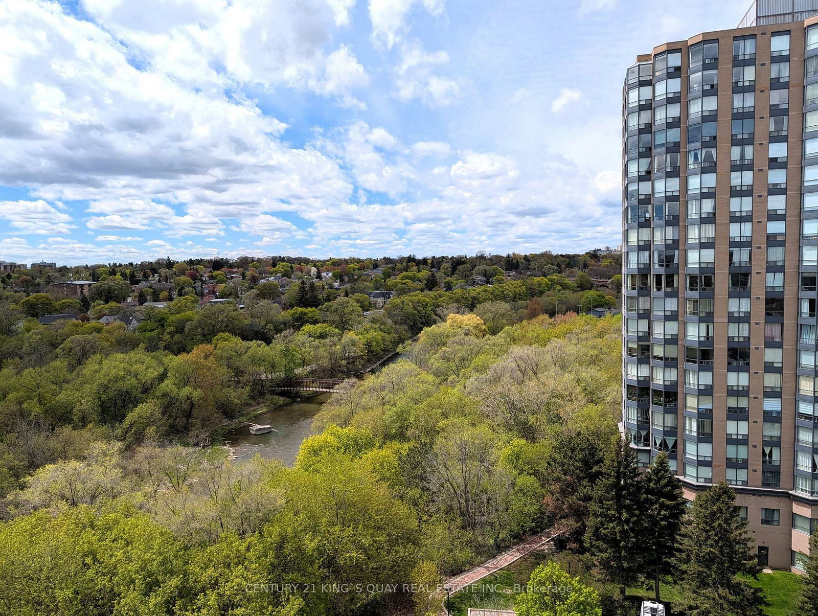907-10 Wilby Crescent, Toronto, ON