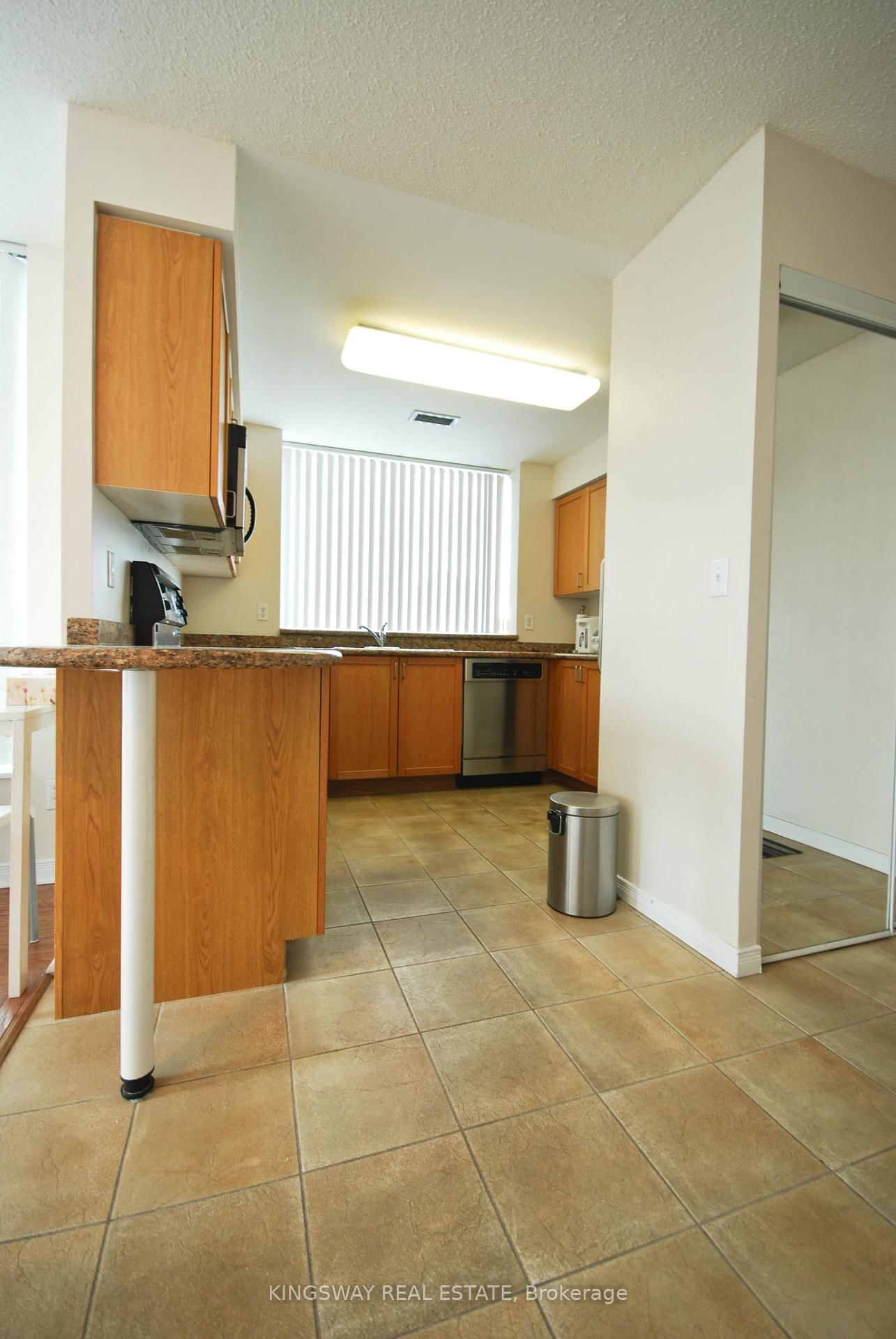 2585 Erin Centre Boulevard, Unit 206 - Photo 5