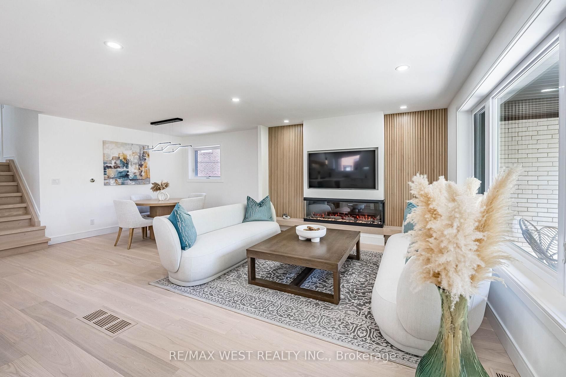 18 Torrington Drive
