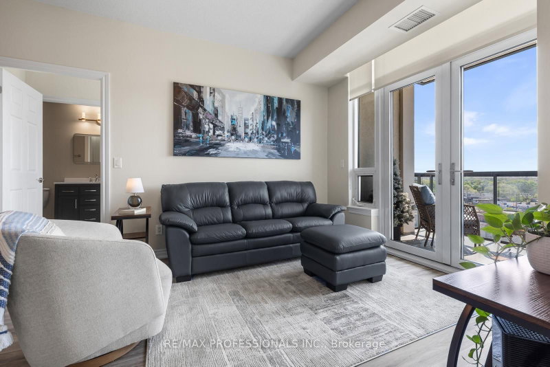 801 - 1135 Royal York Road