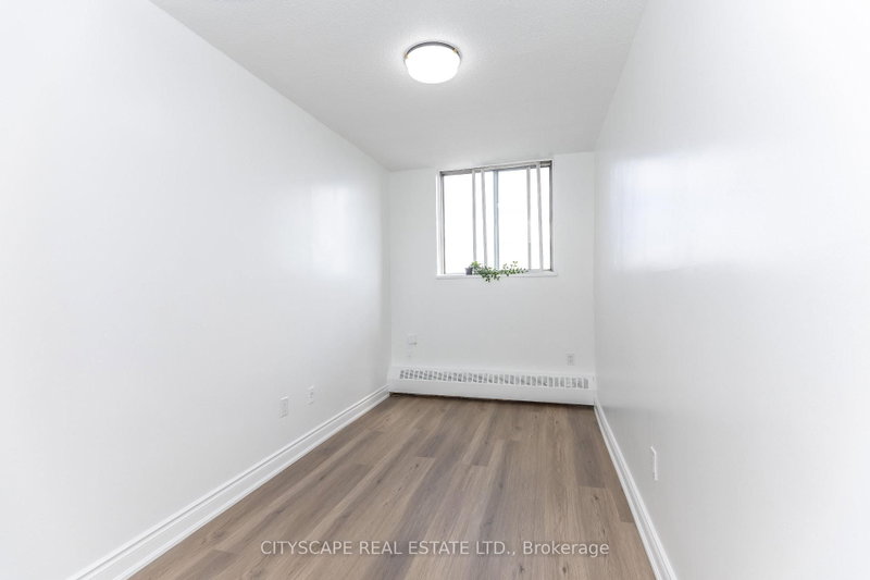 1005 - 940 Caledonia Road