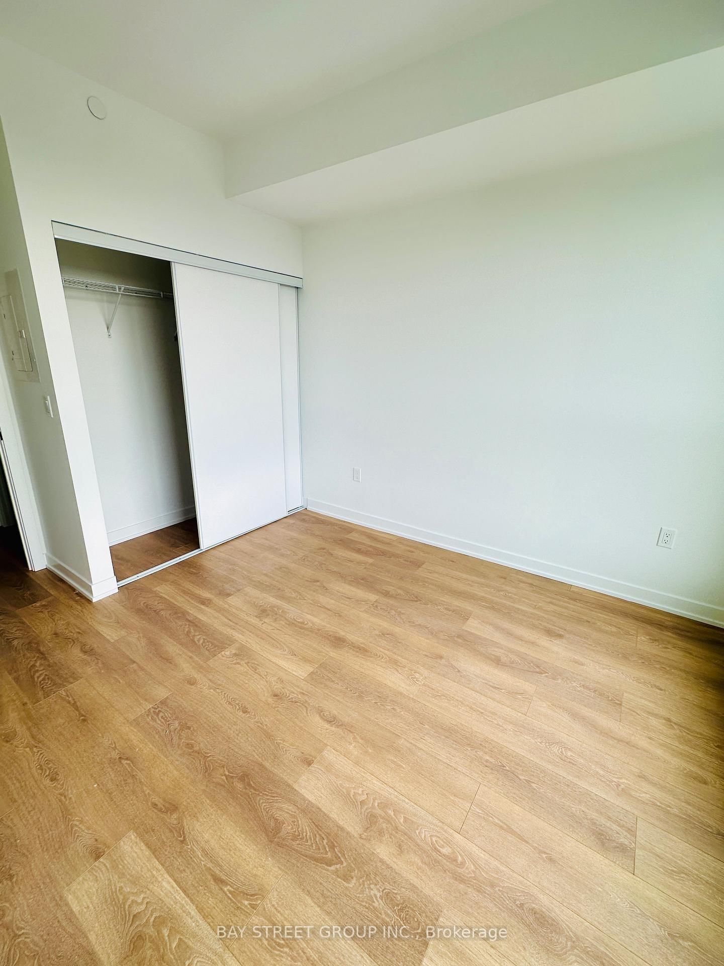 1037 The Queensway, Unit 504 - Photo 4