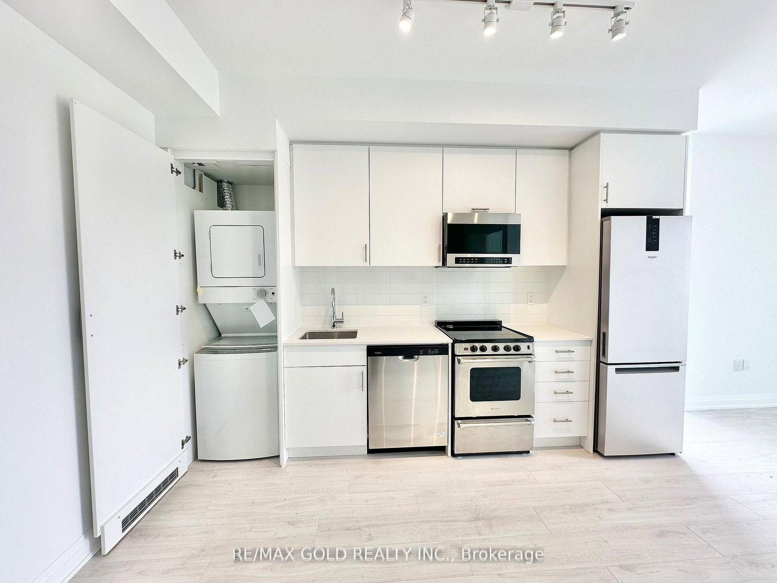 412 Silver Maple Road, Unit 515 - Photo 14