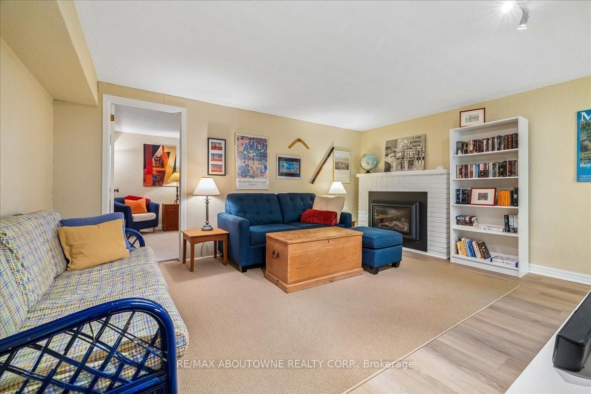316 River Side Drive • Oakville, ON photo 21