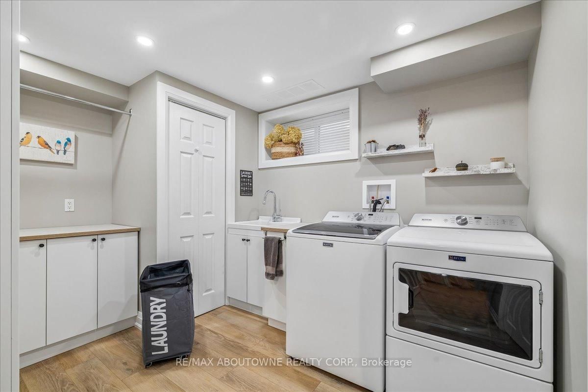316 River Side Drive • Oakville, ON photo 27