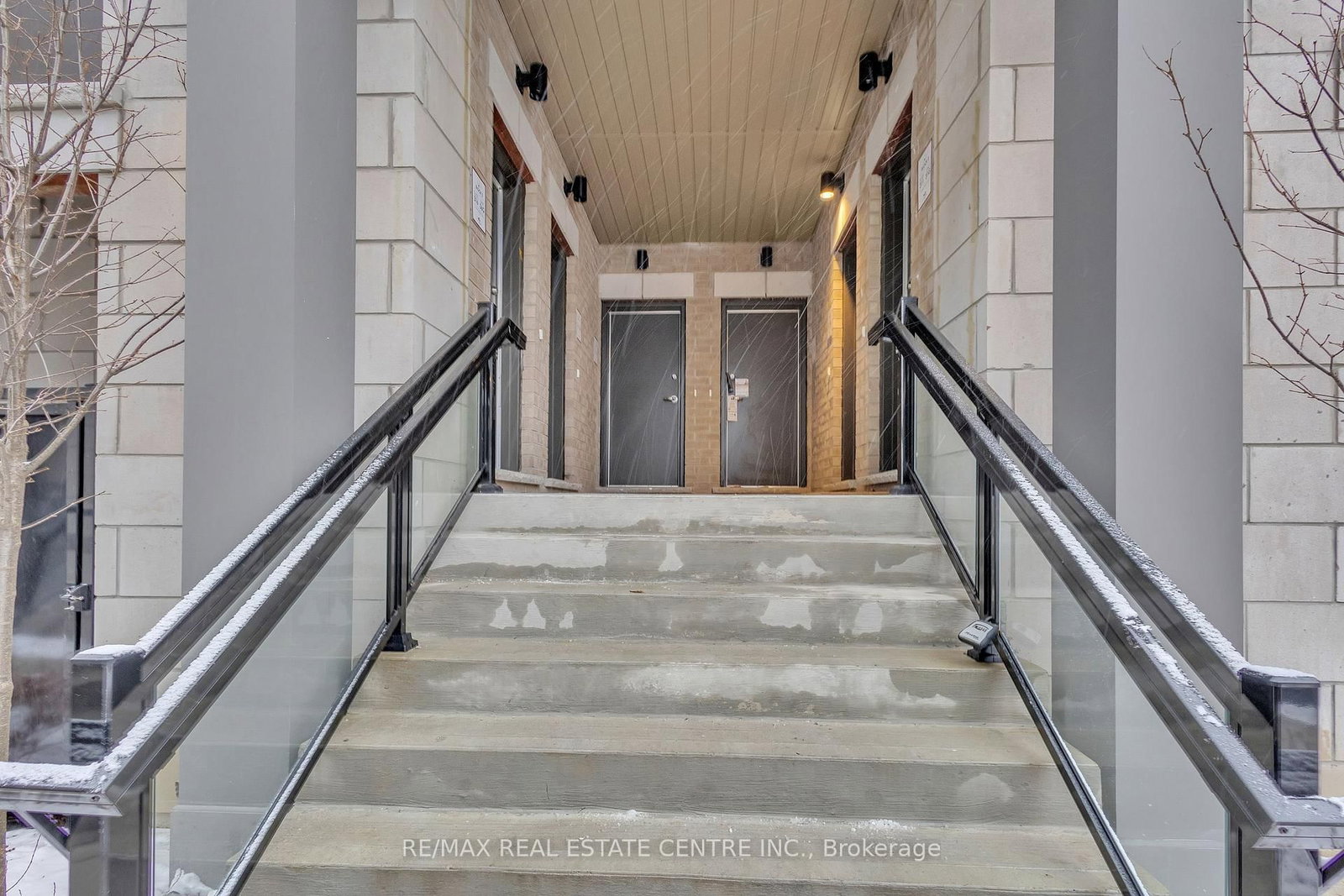 10 Halliford Place, Unit G-32 (312) - Photo 2
