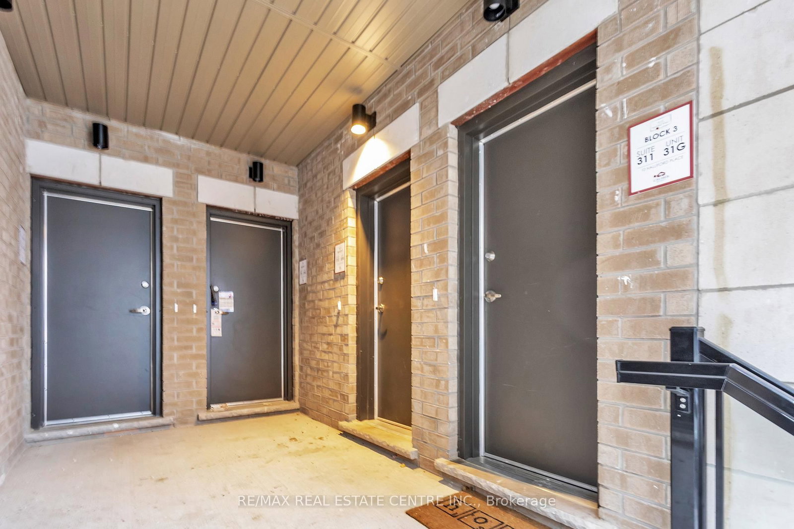 10 Halliford Place, Unit G-32 (312) - Photo 3