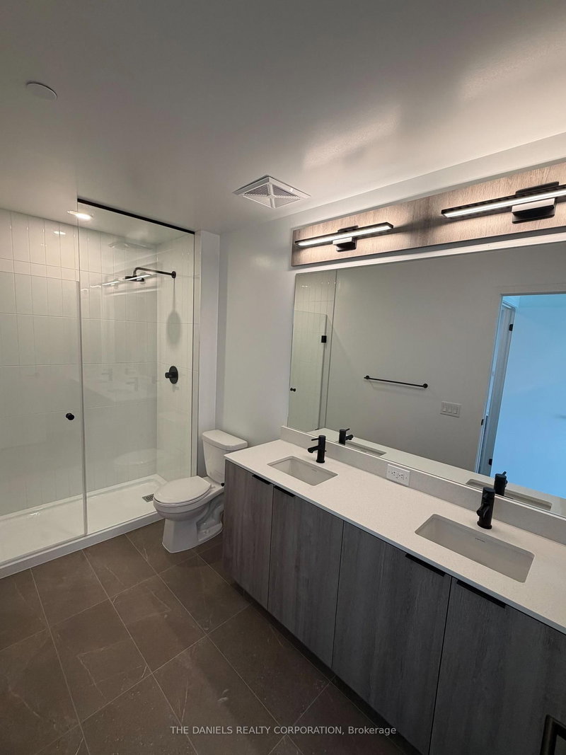 2495 Eglinton Mississauga,ON L5M 2V8 — Photo 17