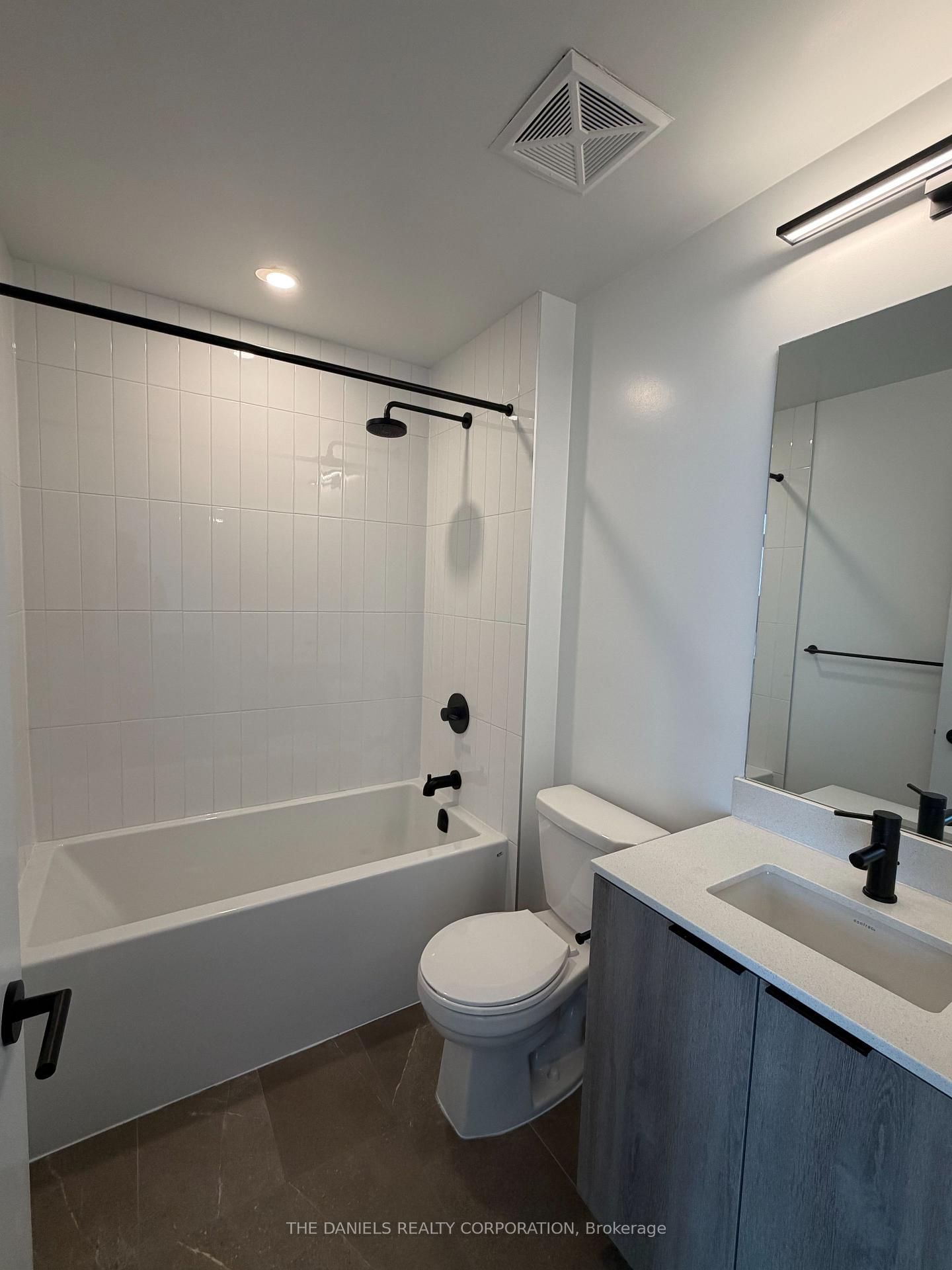 2495 Eglinton Mississauga,ON L5M 2V8 — Photo 24