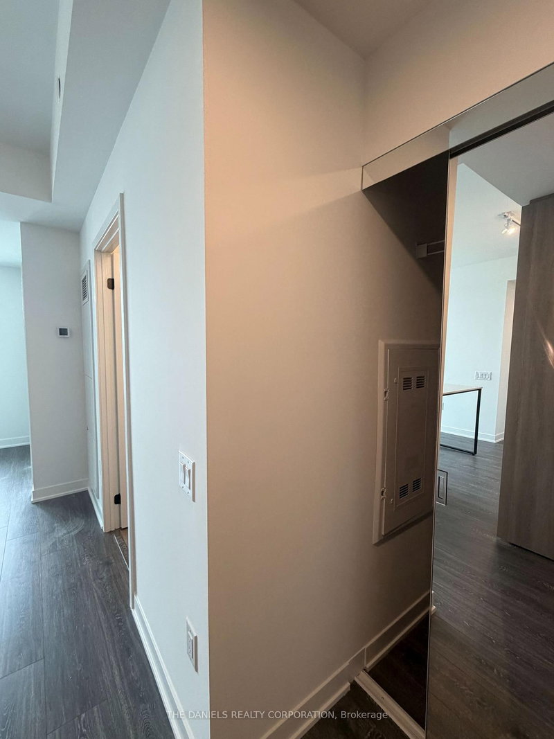 2495 Eglinton Mississauga,ON L5M 2V8 — Photo 25