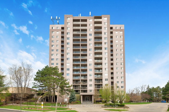 1501 - 975 WARWICK Court