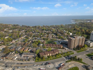 210 - 3835 Lake Shore Boulevard W
