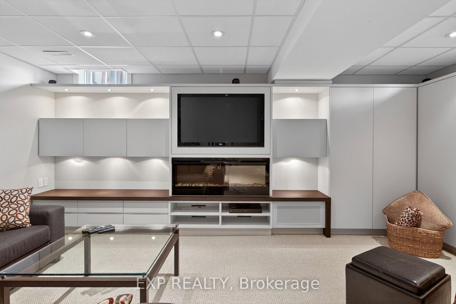 1347 Brookstar Drive • Oakville, ON photo 38