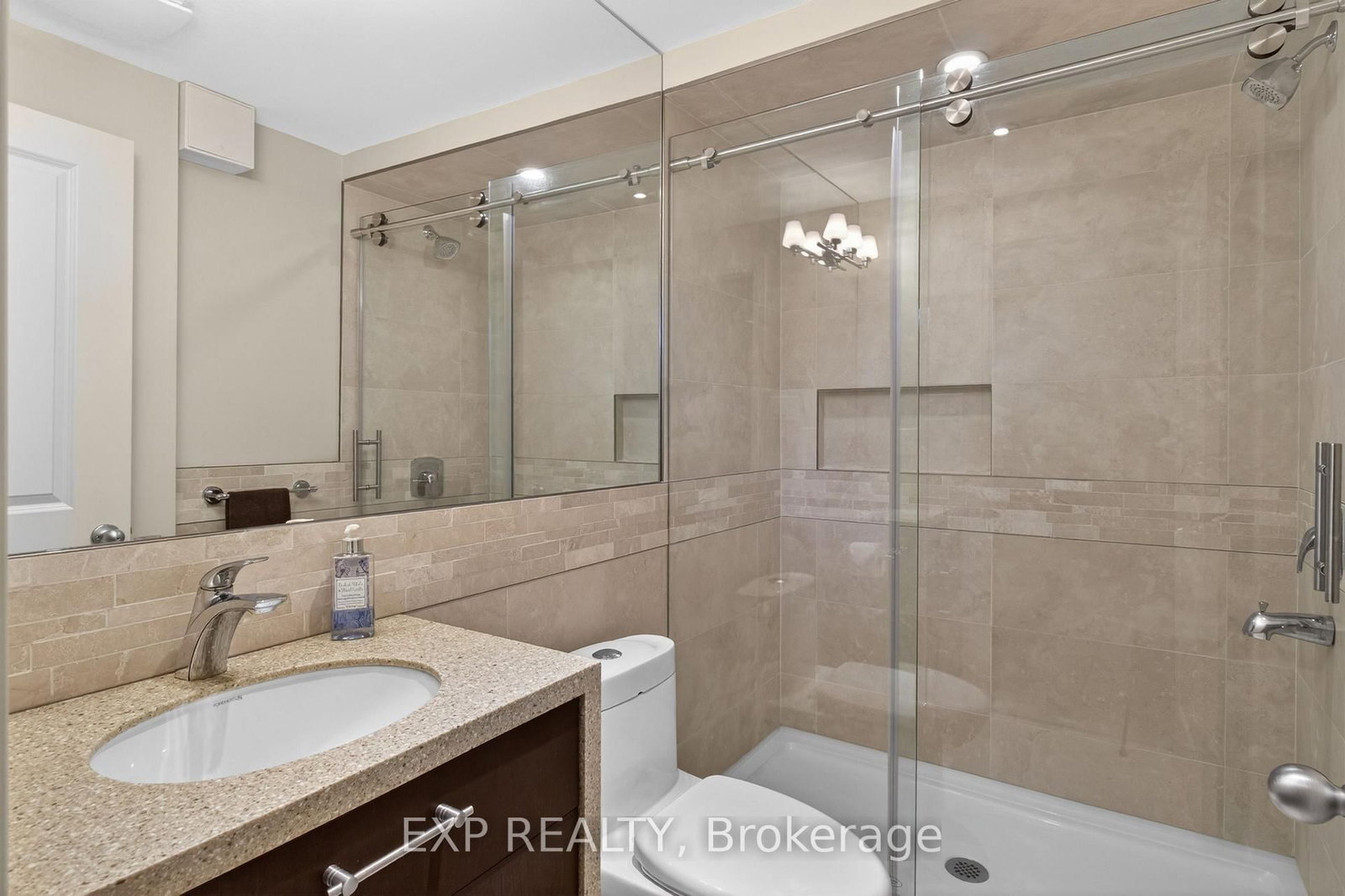1347 Brookstar Drive • Oakville, ON photo 43