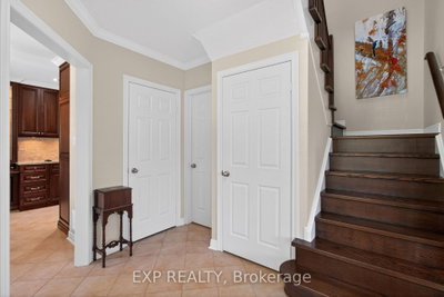 1347 Brookstar Drive • Oakville, ON photo 8