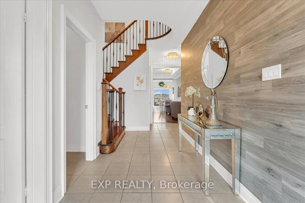 21 Paula Court • Orangeville, ON photo 5