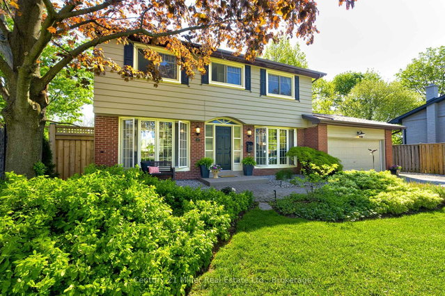 418 Southland Crescent