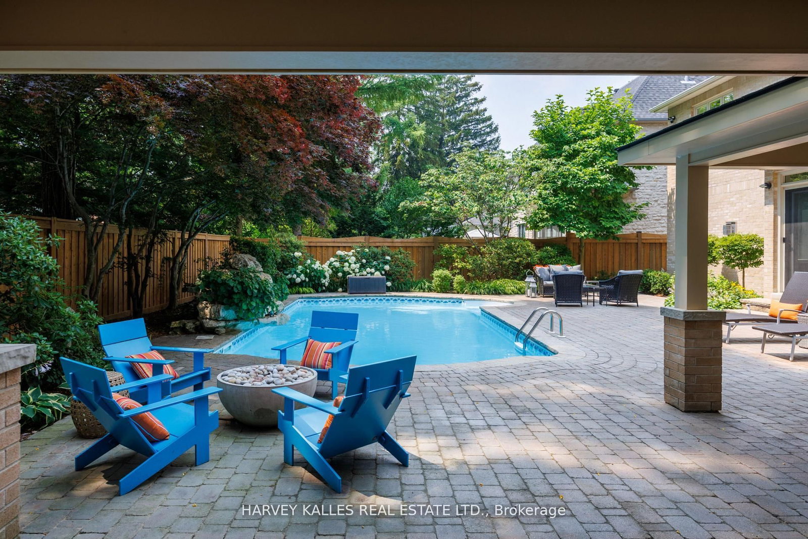 Detached House for sale at 7 ROMNEY Road, Toronto, Ontario, M9A 4E9 - Edenbridge-Humber Valley - MLS: W13154354