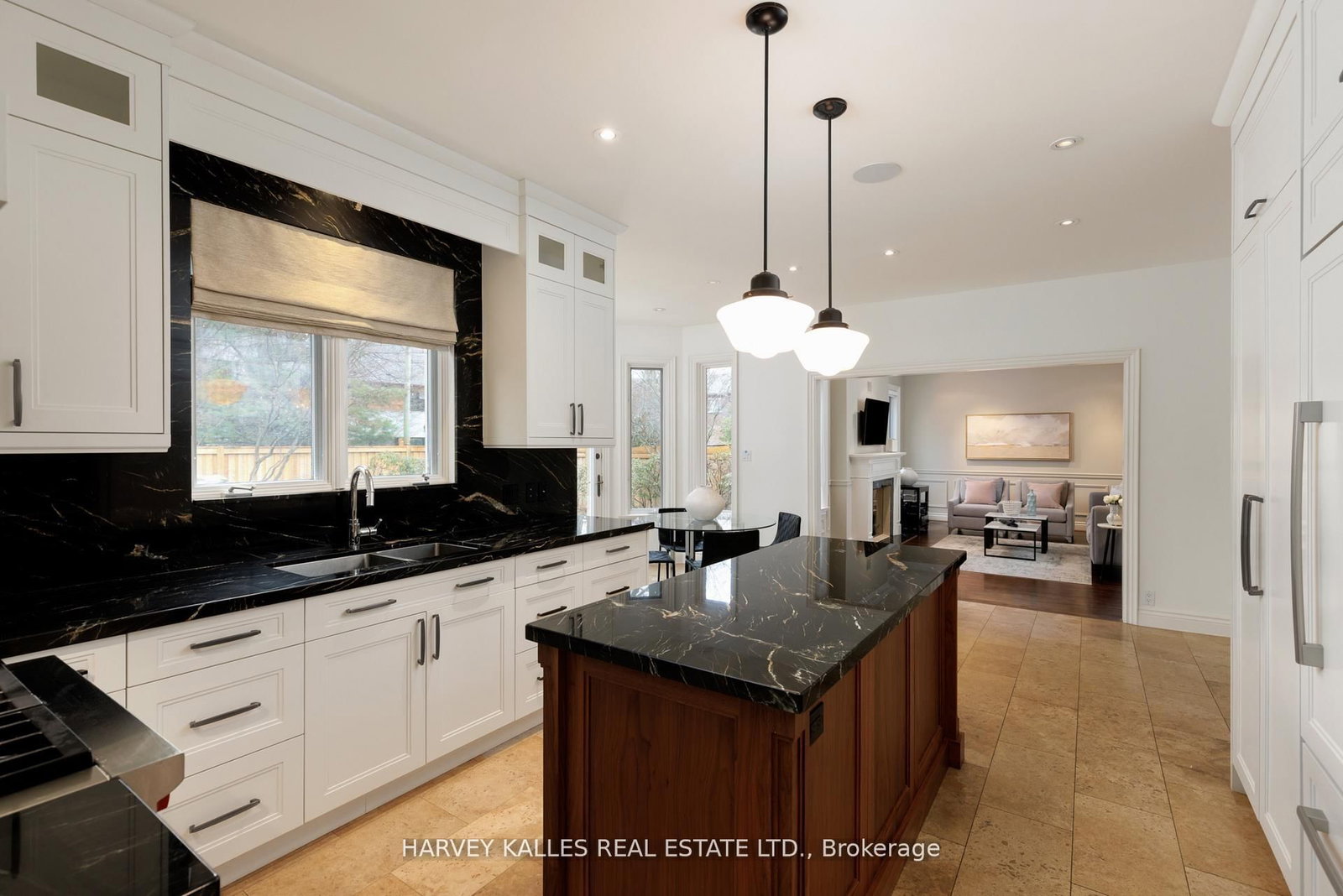 7 ROMNEY Road - Photo 16