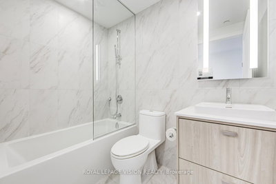 Unit 710 — 858 Dupont Street — more photos