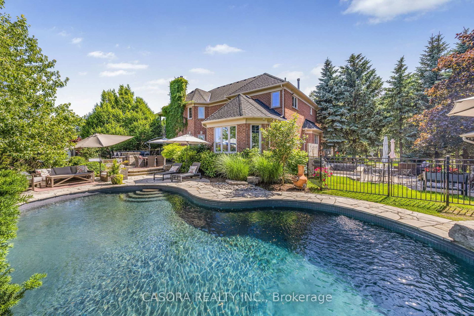 2147 Berwick Drive • Burlington, ON photo 38