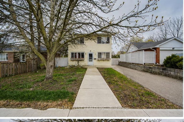 326 Queen Street S