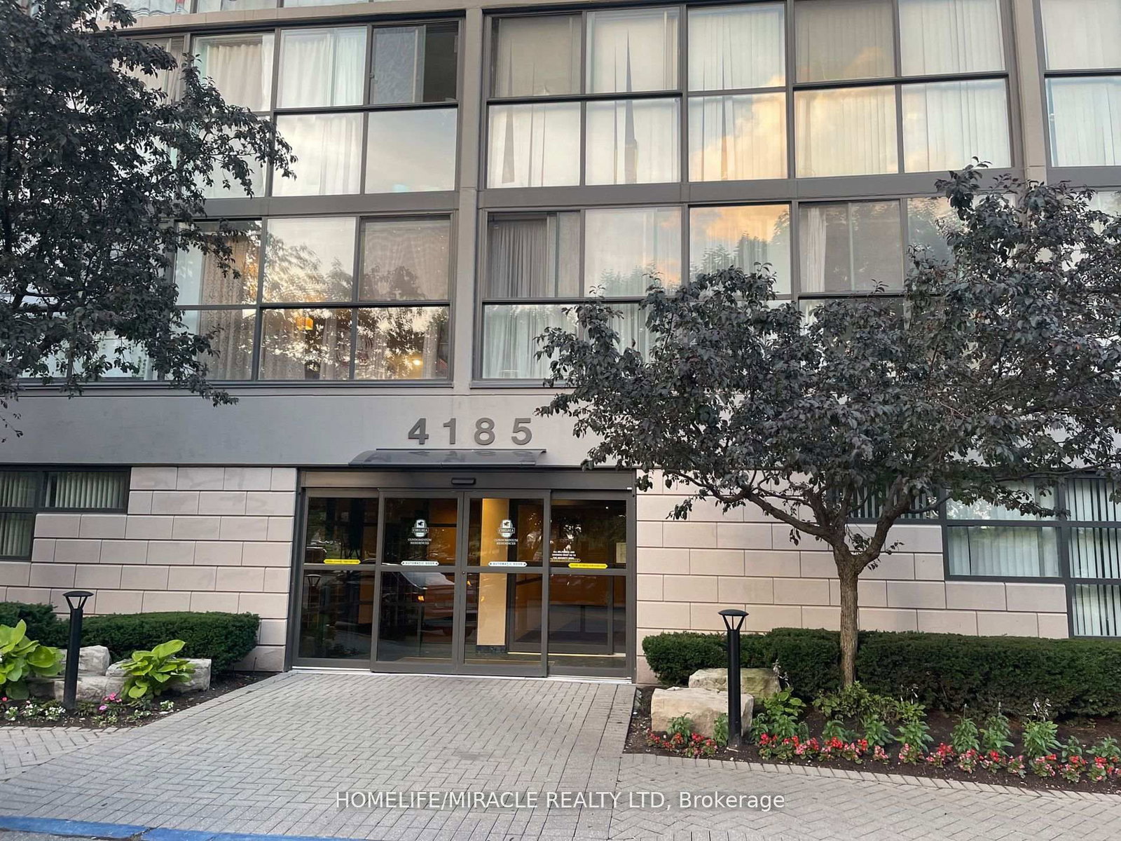 4185 Shipp Drive, Unit 119 - Photo 4