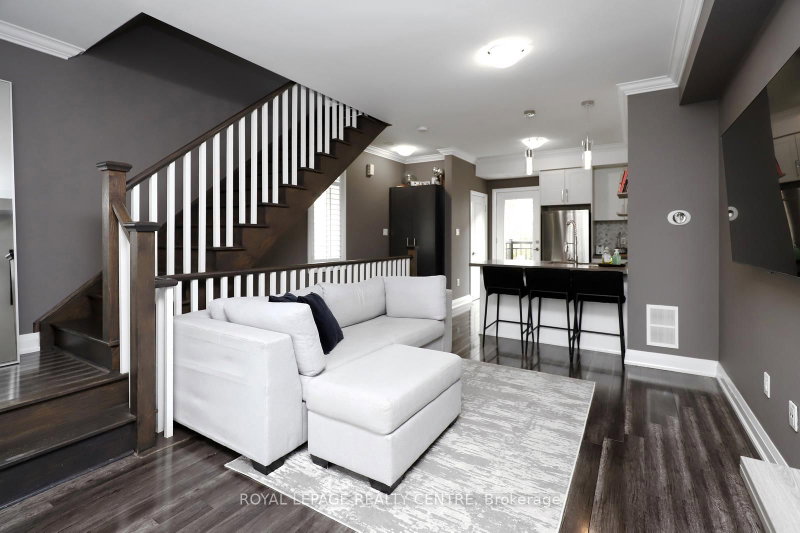 10 - 3077 Cawthra Road