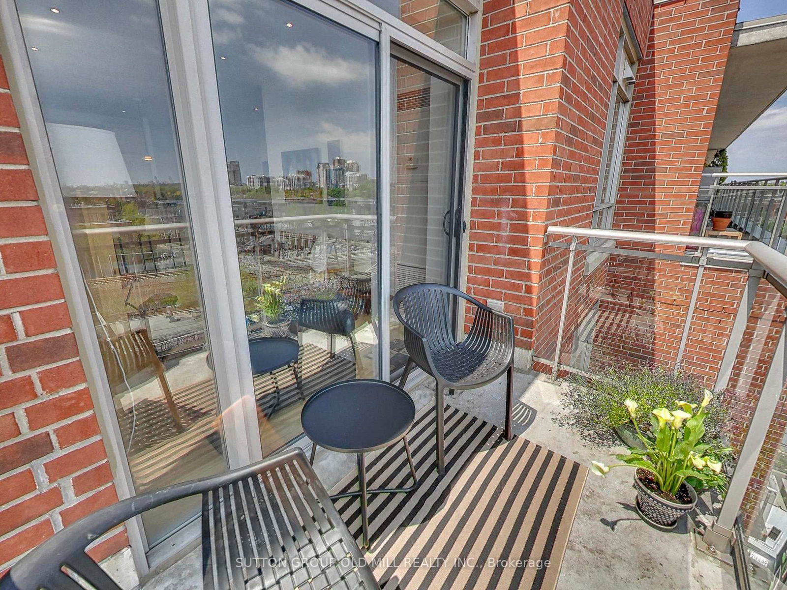 2495 Dundas Street W, Unit 712 - Photo 26