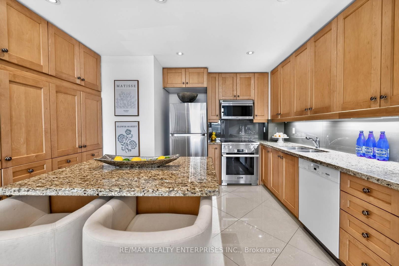383 Ellis Park Road, Unit 802 - Photo 16