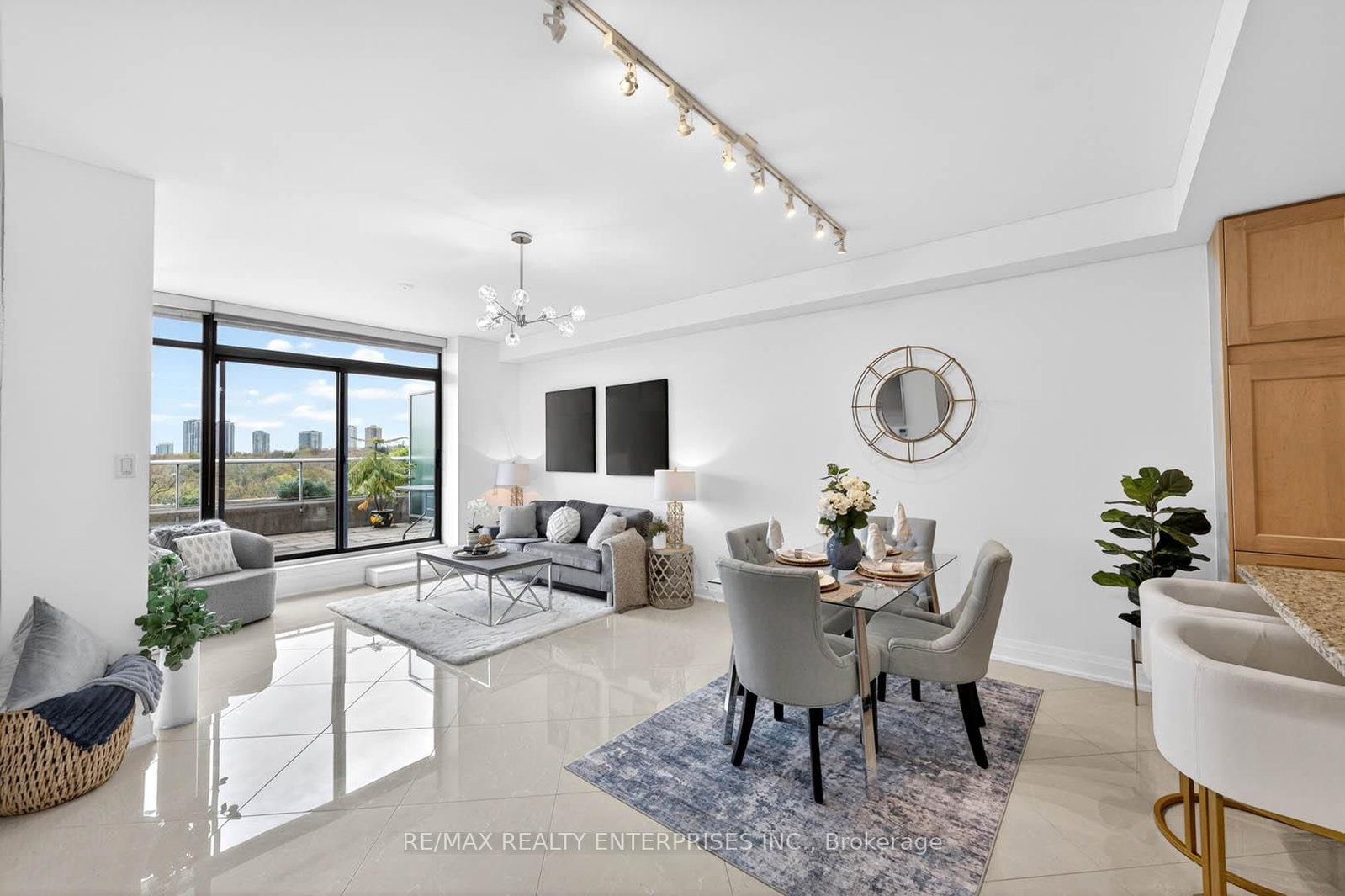 383 Ellis Park Road, Unit 802 - Photo 5
