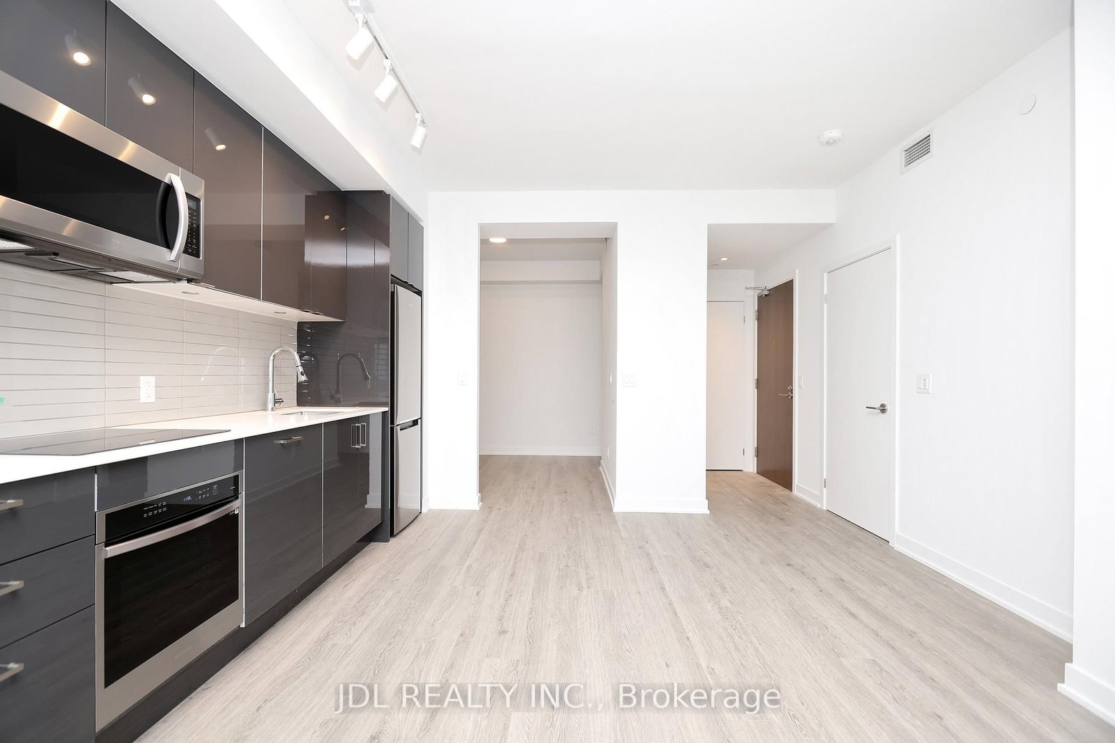 1926 Lake Shore Boulevard W, Unit 3915 - Photo 3