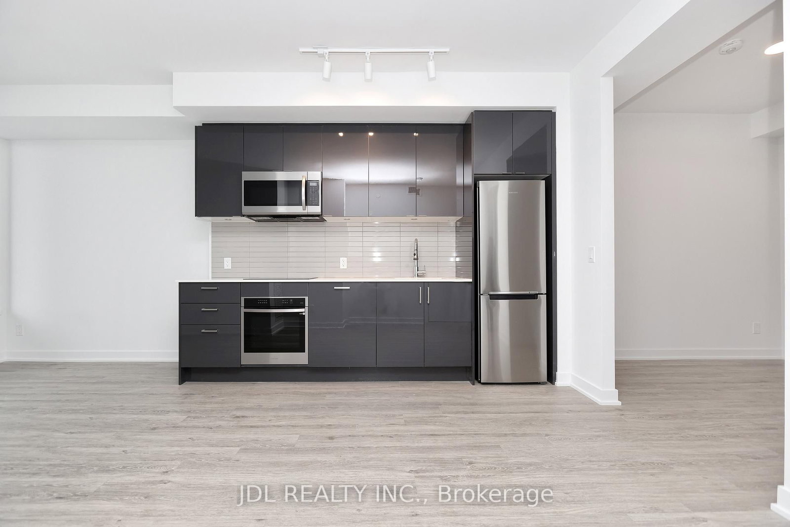 1926 Lake Shore Boulevard W, Unit 3915 - Photo 5